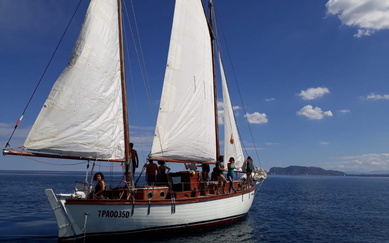 Navigare verso un'isola chiamata solidarietà